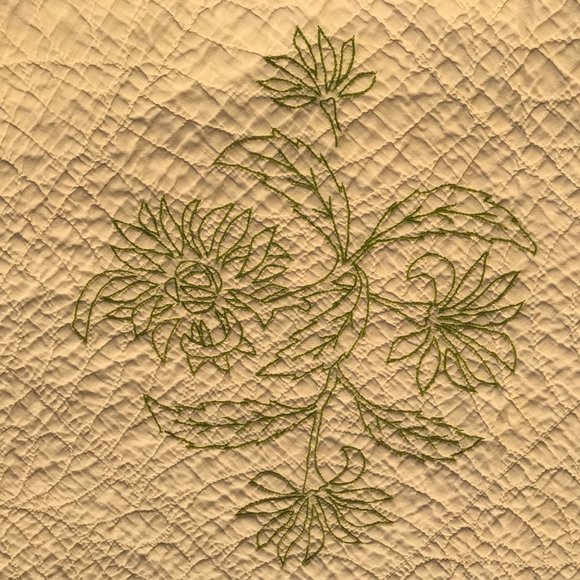 Vintage Hand sewn quilt - Picture 8 of 8